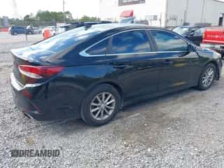 2019 Hyundai Sonata SE с VIN 5NPE24AFXKH740509, выставлен на аукционе IAAI как лот 43590593 с пробегом 253 771 миль миль и . История ставок и продаж доступна на DreamBid. Изображение 4.