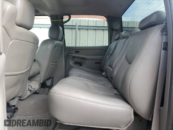 ✅ 2004 Chevrolet Silverado 1500 LS • VIN: 2GCEC13T341336986 • Лот: 61669095. Опубликован ранее на Copart с пробегом 191 413 миль. Бесплатный доступ к архиву аукционных продаж из США и подробный отчёт об истории автомобиля на DreamBid. Изображение 10.