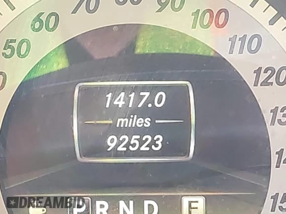 ✅ 2012 Mercedes-Benz C 300 Sport • VIN: WDDGF8BB4CR214277 • Lot: 42421222. Listed on IAAI with 92,523 mi. Free auction sales archive from the USA and detailed vehicle history report at DreamBid. Image 15.