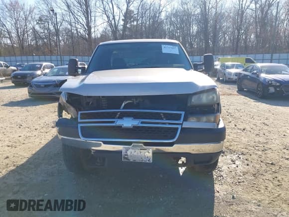 ✅ 2006 Chevrolet Silverado 2500HD LT3 • VIN: 1GCHK23D26F251258 • Лот: 41717697. Опубликован ранее на IAAI с пробегом Не указан. Бесплатный доступ к архиву аукционных продаж из США и подробный отчёт об истории автомобиля на DreamBid. Изображение 12.