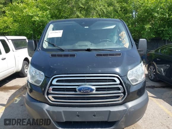 ✅ 2017 Ford Transit XL • VIN: 1FBZX2ZM3HKA20753 • Lot: 42340639. Wystawiony na IAAI z przebiegiem 322 450 mil. Bezpłatny archiwum sprzedaży aukcyjnych z USA i szczegółowy raport historii pojazdu na DreamBid. Zdjęcie 13.