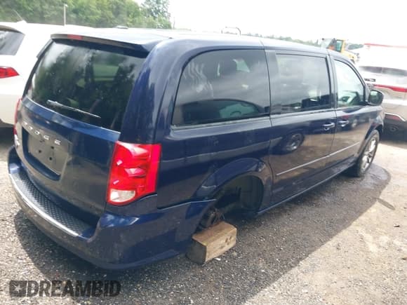 ✅ 2015 Dodge Grand Caravan SE • VIN: 2C4RDGBG9FR691803 • Lot: 42682200. Wystawiony na IAAI z przebiegiem 49 010 mil. Bezpłatny archiwum sprzedaży aukcyjnych z USA i szczegółowy raport historii pojazdu na DreamBid. Zdjęcie 4.