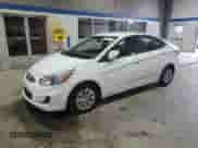 2017 Hyundai Accent SE z VIN KMHCT4AE2HU286178, wystawiony jako Copart lot #81285335 z przebiegiem 109 228 mil mil oraz Czysty tytuł • Clean title. Historia ofert i sprzedaży dostępna na DreamBid. Obrazek 1.