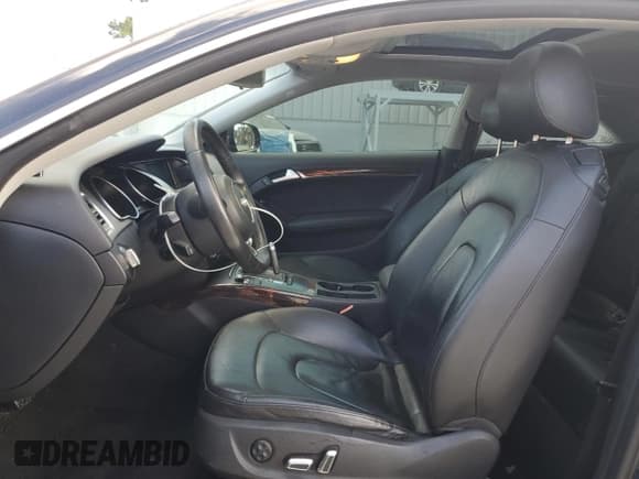 ✅ 2014 Audi A5 Premium • VIN: WAUCFAFR3EA045634 • Лот: 69449535. Опубликован ранее на Copart с пробегом 111 385 миль. Бесплатный доступ к архиву аукционных продаж из США и подробный отчёт об истории автомобиля на DreamBid. Изображение 7.