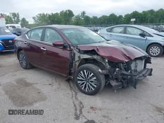 ✅ 2023 Nissan Altima SV • VIN: 1N4BL4DW5PN416411 • Lot: 42674540. Wystawiony na IAAI z przebiegiem 11 298 mil. Bezpłatny archiwum sprzedaży aukcyjnych z USA i szczegółowy raport historii pojazdu na DreamBid. Zdjęcie 1.