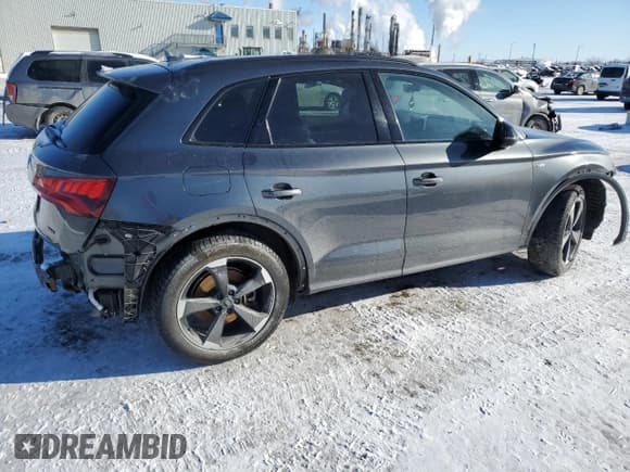 ✅ 2019 Audi Q5 Prestige • VIN: WA1FNAFY4K2046558 • Lot: 42717205. Listed on Copart with 117,979 mi. Free auction sales archive from the USA and detailed vehicle history report at DreamBid. Image 3.