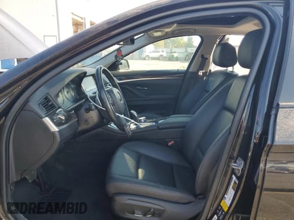 ✅ 2016 BMW 5 Series 528i xDrive • VIN: WBA5A7C51GG644009 • Lot: 82069235. Wystawiony na Copart z przebiegiem 87 726 mil. Bezpłatny archiwum sprzedaży aukcyjnych z USA i szczegółowy raport historii pojazdu na DreamBid. Zdjęcie 7.