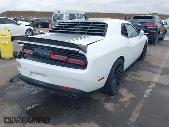 ✅ 2019 Dodge Challenger R/T Scat Pack • VIN: 2C3CDZFJ5KH595355 • Lot: 43514918. Listed on IAAI with 63,057 mi. Free auction sales archive from the USA and detailed vehicle history report at DreamBid. Image 4.