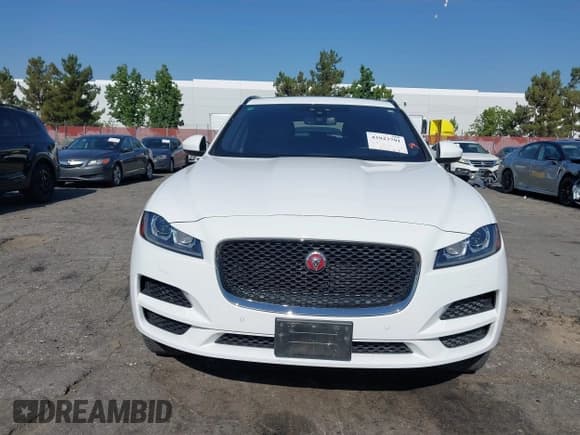✅ 2018 Jaguar F-Pace 25t Premium • VIN: SADCJ2FX9JA245549 • Lot: 42943791. Listed on IAAI with 55,847 mi. Free auction sales archive from the USA and detailed vehicle history report at DreamBid. Image 12.