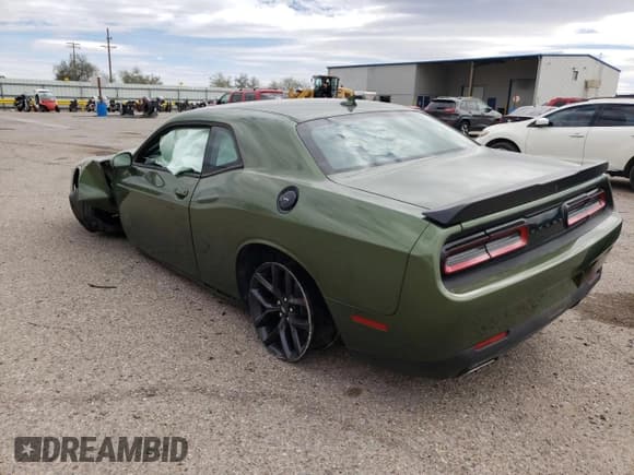 ✅ 2020 Dodge Challenger SXT • VIN: 2C3CDZAGXLH105926 • Lot: 43857483. Wystawiony na Copart z przebiegiem 45 593 mil. Bezpłatny archiwum sprzedaży aukcyjnych z USA i szczegółowy raport historii pojazdu na DreamBid. Zdjęcie 2.