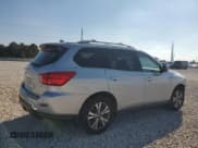 ✅ 2020 Nissan Pathfinder S • VIN: 5N1DR2AN2LC587894 • Lot: 90225495. Wystawiony na Copart z przebiegiem 69 591 mil. Bezpłatny archiwum sprzedaży aukcyjnych z USA i szczegółowy raport historii pojazdu na DreamBid. Zdjęcie 3.