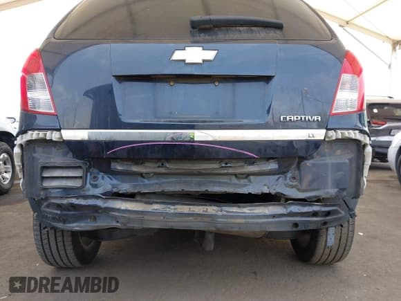 ✅ 2014 Chevrolet Captiva Sport LT • VIN: 3GNAL3EK7ES644321 • Lot: 42444250. Wystawiony na IAAI z przebiegiem 104 616 mil. Bezpłatny archiwum sprzedaży aukcyjnych z USA i szczegółowy raport historii pojazdu na DreamBid. Zdjęcie 6.