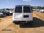 ✅ 2017 Chevrolet Express Cargo • VIN: 1GCWGBFG9H1138096 • Lot: 51268905. Wystawiony na Copart z przebiegiem 186 298 mil. Bezpłatny archiwum sprzedaży aukcyjnych z USA i szczegółowy raport historii pojazdu na DreamBid. Zdjęcie 6.
