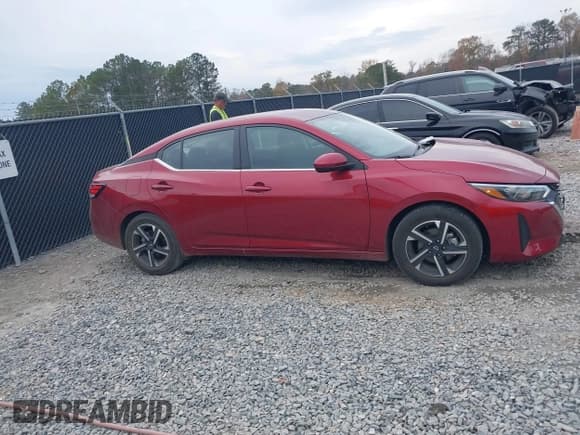 ✅ 2025 Nissan Sentra SV • VIN: 3N1AB8CV7SY239481 • Lot: 43775405. Wystawiony na IAAI z przebiegiem 30 844 mil. Bezpłatny archiwum sprzedaży aukcyjnych z USA i szczegółowy raport historii pojazdu na DreamBid. Zdjęcie 13.