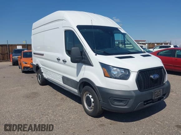 ✅ 2023 Ford Transit Cargo • VIN: 1FTBR1X80PKB45974 • Lot: 42609404. Wystawiony na IAAI z przebiegiem 35 940 mil. Bezpłatny archiwum sprzedaży aukcyjnych z USA i szczegółowy raport historii pojazdu na DreamBid. Zdjęcie 1.