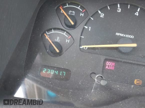 ✅ 2001 Dodge Durango • VIN: 1B4HR28N21F549196 • Lot: 41704523. Wystawiony na IAAI z przebiegiem 230 417 mil. Bezpłatny archiwum sprzedaży aukcyjnych z USA i szczegółowy raport historii pojazdu na DreamBid. Zdjęcie 7.