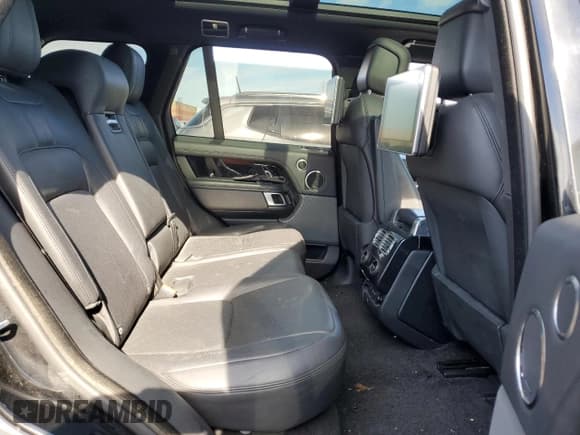 ✅ 2019 Land Rover Range Rover • VIN: SALGS2RE7KA536047 • Lot: 43034785. Listed on Copart with 115,561 mi. Free auction sales archive from the USA and detailed vehicle history report at DreamBid. Image 11.