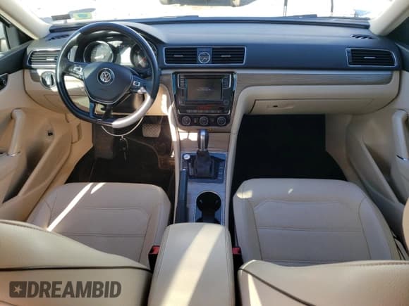 ✅ 2017 Volkswagen Passat SE • VIN: 1VWBT7A34HC030904 • Lot: 92164505. Listed on Copart with 118,046 mi. Free auction sales archive from the USA and detailed vehicle history report at DreamBid. Image 8.