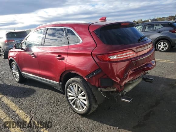 ✅ 2019 Lincoln MKC Standard • VIN: 5LMCJ1D93KUL16361 • Лот: 86312575. Опубликован ранее на Copart с пробегом 59 038 миль. Бесплатный доступ к архиву аукционных продаж из США и подробный отчёт об истории автомобиля на DreamBid. Изображение 2.