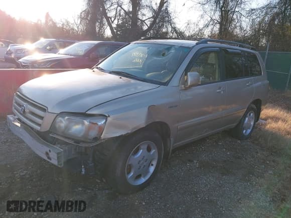 ✅ 2004 Toyota Highlander • VIN: JTEEP21A040052072 • Lot: 43853717. Wystawiony na IAAI z przebiegiem 201 784 mil. Bezpłatny archiwum sprzedaży aukcyjnych z USA i szczegółowy raport historii pojazdu na DreamBid. Zdjęcie 14.