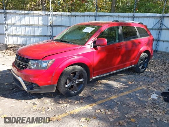 ✅ 2020 Dodge Journey Crossroad • VIN: 3C4PDCGB1LT193522 • Lot: 43353392. Listed on IAAI with 77,250 mi. Free auction sales archive from the USA and detailed vehicle history report at DreamBid. Image 17.