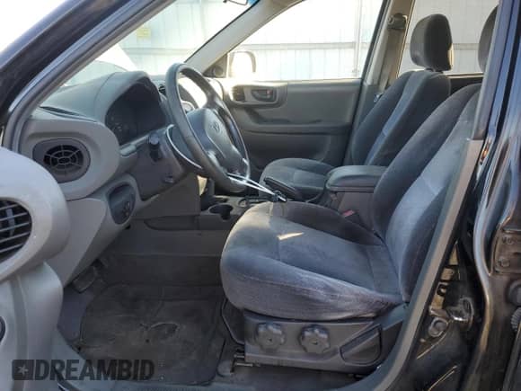 2002 Hyundai Santa Fe GLS с VIN KM8SC73D12U154537, выставлен на аукционе Copart как лот 82512575 с пробегом 201 139 миль миль и Списание • Salvage title. История ставок и продаж доступна на DreamBid. Изображение 7.