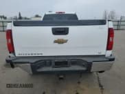 ✅ 2007 Chevrolet Silverado 2500HD Work Truck • VIN: 1GCHC24K77E511753 • Лот: 85753074. Опубликован ранее на Copart с пробегом 116 728 миль. Бесплатный доступ к архиву аукционных продаж из США и подробный отчёт об истории автомобиля на DreamBid. Изображение 6.