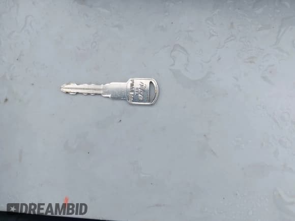 ✅ 1995 Chevrolet Silverado 1500 • VIN: 2GCEC19K3S1138176 • Lot: 43689474. Wystawiony na IAAI z przebiegiem 250 915 mil. Bezpłatny archiwum sprzedaży aukcyjnych z USA i szczegółowy raport historii pojazdu na DreamBid. Zdjęcie 11.