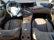 ✅ 2023 Mercedes-Benz E 450 • VIN: W1KZH6AB1PB155552 • Лот: 45599685. Опубликован ранее на Copart с пробегом 22 607 миль. Бесплатный доступ к архиву аукционных продаж из США и подробный отчёт об истории автомобиля на DreamBid. Изображение 8.