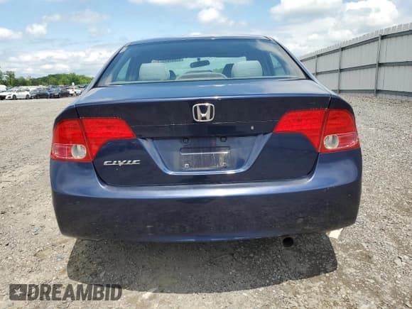 ✅ 2006 Honda Civic DX • VIN: 1HGFA162X6L025566 • Лот: 57087615. Опубликован ранее на Copart с пробегом 211 206 миль. Бесплатный доступ к архиву аукционных продаж из США и подробный отчёт об истории автомобиля на DreamBid. Изображение 6.