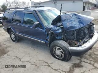 ✅ 2001 Chevrolet Blazer LT • VIN: 1GNDT13W11K190547 • Lot: 87020614. Wystawiony na Copart z przebiegiem Nie podano. Bezpłatny archiwum sprzedaży aukcyjnych z USA i szczegółowy raport historii pojazdu na DreamBid. Zdjęcie 4.