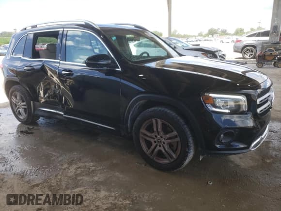 ✅ 2021 Mercedes-Benz GLB 250 • VIN: W1N4M4GB8MW122914 • Lot: 68037635. Wystawiony na Copart z przebiegiem 56 869 mil. Bezpłatny archiwum sprzedaży aukcyjnych z USA i szczegółowy raport historii pojazdu na DreamBid. Zdjęcie 4.