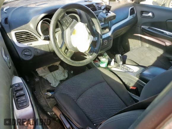 ✅ 2020 Dodge Journey SE Value • VIN: 3C4PDCAB4LT219278 • Лот: 90867005. Опубликован ранее на Copart с пробегом 147 905 миль. Бесплатный доступ к архиву аукционных продаж из США и подробный отчёт об истории автомобиля на DreamBid. Изображение 8.