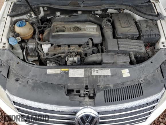 ✅ 2013 Volkswagen CC R-Line • VIN: WVWBP7AN2DE543477 • Lot: 93209515. Listed on Copart with 128,084 mi. Free auction sales archive from the USA and detailed vehicle history report at DreamBid. Image 11.