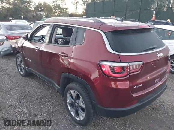 2021 Jeep Compass Limited z VIN 3C4NJDCB8MT512251, wystawiony jako IAAI lot #43418066 z przebiegiem 90 374 mil mil oraz . Historia ofert i sprzedaży dostępna na DreamBid. Obrazek 3.