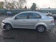 ✅ 2010 Chevrolet Aveo 1LT • VIN: KL1TD5DE1AB071936 • Lot: 43589863. Wystawiony na IAAI z przebiegiem Nie podano. Bezpłatny archiwum sprzedaży aukcyjnych z USA i szczegółowy raport historii pojazdu na DreamBid. Zdjęcie 13.