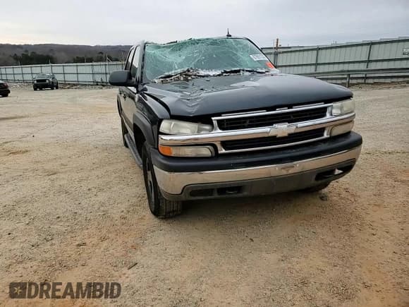 ✅ 2005 Chevrolet Suburban Z71 • VIN: 3GNFK16Z35G285352 • Лот: 87891235. Опубликован ранее на Copart с пробегом 226 513 миль. Бесплатный доступ к архиву аукционных продаж из США и подробный отчёт об истории автомобиля на DreamBid. Изображение 12.