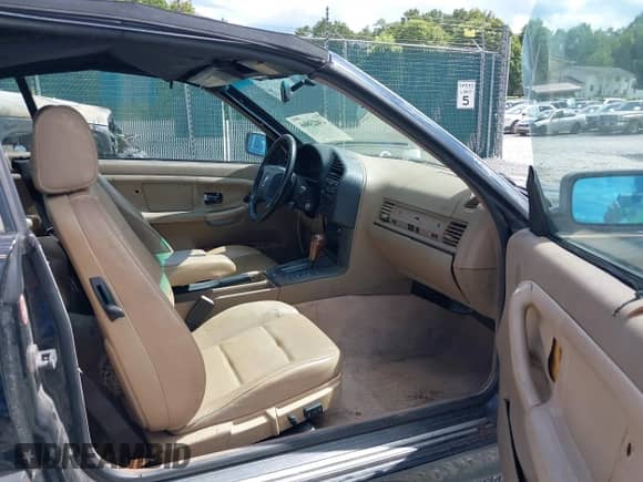 1999 BMW 3 Series 328i с VIN WBABK833XXEY92985, выставлен на аукционе IAAI как лот 43023866 с пробегом Не указан миль и . История ставок и продаж доступна на DreamBid. Изображение 5.