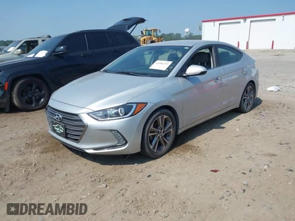 ✅ 2017 Hyundai Elantra SE • VIN: 5NPD84LF6HH060784 • Lot: 42586352. Listed on IAAI with 121,372 mi. Free auction sales archive from the USA and detailed vehicle history report at DreamBid. Image 2.