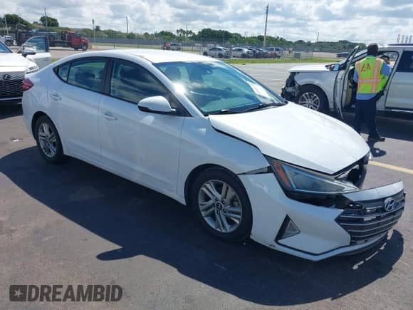 2020 Hyundai Elantra SEL z VIN 5NPD84LF5LH548052, wystawiony jako IAAI lot #43395758 z przebiegiem 84 965 mil mil oraz . Historia ofert i sprzedaży dostępna na DreamBid. Obrazek 1.