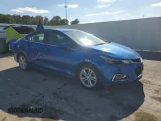 2017 Chevrolet Cruze LT with VIN 1G1BE5SM4H7151748, listed as a Copart auction lot 84393885 with 73,565 mi miles and Clean title. Bid and sale history available at DreamBid. Image 4.