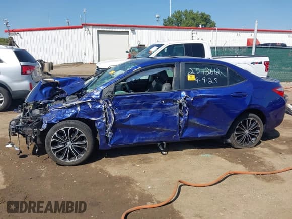 ✅ 2014 Toyota Corolla L • VIN: 5YFBURHE4EP059034 • Lot: 43210108. Wystawiony na IAAI z przebiegiem 79 359 mil. Bezpłatny archiwum sprzedaży aukcyjnych z USA i szczegółowy raport historii pojazdu na DreamBid. Zdjęcie 15.