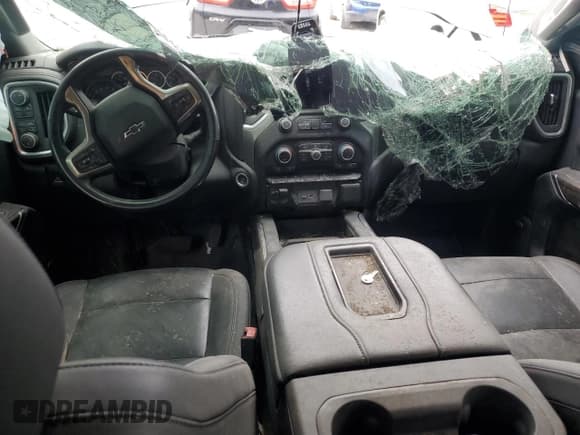 ✅ 2021 Chevrolet Silverado 1500 RST • VIN: 1GCUYEED8MZ227456 • Lot: 87375965. Wystawiony na Copart z przebiegiem Nie podano. Bezpłatny archiwum sprzedaży aukcyjnych z USA i szczegółowy raport historii pojazdu na DreamBid. Zdjęcie 8.