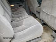 ✅ 2003 Chevrolet Suburban LS • VIN: 3GNEC16Z13G186812 • Лот: 58567425. Опубликован ранее на Copart с пробегом 302 320 миль. Бесплатный доступ к архиву аукционных продаж из США и подробный отчёт об истории автомобиля на DreamBid. Изображение 11.
