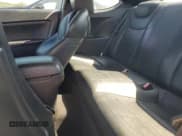 ✅ 2010 Hyundai Genesis Coupe Track • VIN: KMHHU6KH7AU020815 • Lot: 80493575. Wystawiony na Copart z przebiegiem 185 108 mil. Bezpłatny archiwum sprzedaży aukcyjnych z USA i szczegółowy raport historii pojazdu na DreamBid. Zdjęcie 10.