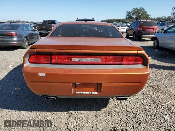 ✅ 2011 Dodge Challenger R/T Classic • VIN: 2B3CJ5DTXBH575637 • Lot: 85937054. Listed on Copart with Not provided. Free auction sales archive from the USA and detailed vehicle history report at DreamBid. Image 6.