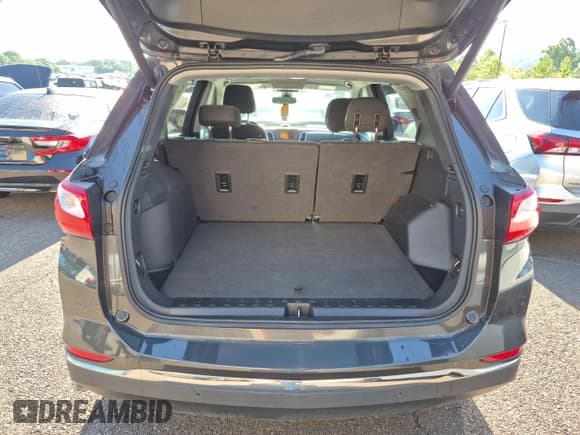 ✅ 2020 Chevrolet Equinox LT • VIN: 2GNAXJEV0L6239657 • Лот: 42294616. Опубликован ранее на IAAI с пробегом 25 118 миль. Бесплатный доступ к архиву аукционных продаж из США и подробный отчёт об истории автомобиля на DreamBid. Изображение 1.