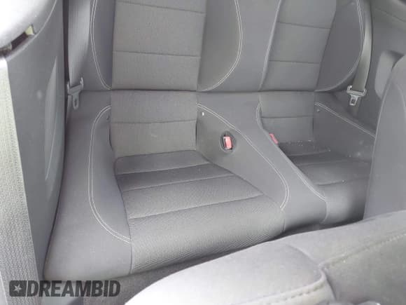 ✅ 2017 Ford Mustang V6 • VIN: 1FATP8EM8H5313529 • Lot: 42718489. Listed on IAAI with 32,926 mi. Free auction sales archive from the USA and detailed vehicle history report at DreamBid. Image 8.