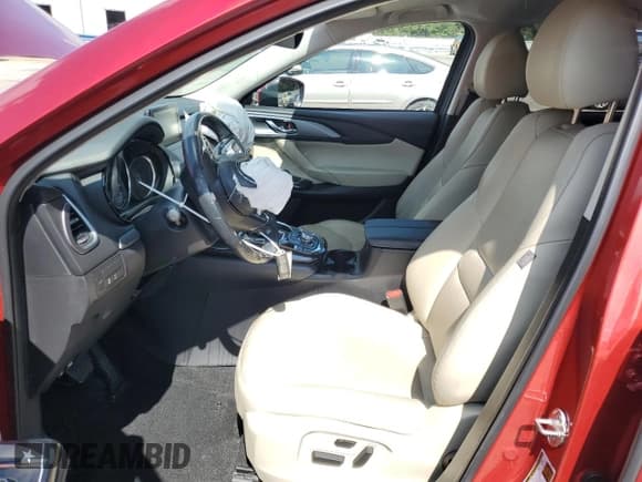 ✅ 2019 Mazda CX-9 Touring • VIN: JM3TCACY9K0330385 • Lot: 84063925. Wystawiony na Copart z przebiegiem 85 172 mil. Bezpłatny archiwum sprzedaży aukcyjnych z USA i szczegółowy raport historii pojazdu na DreamBid. Zdjęcie 7.