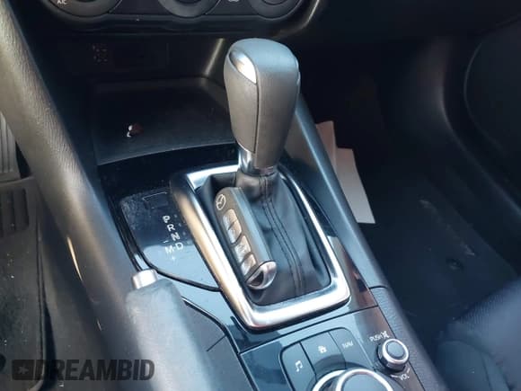 ✅ 2016 Mazda 3 i Sport • VIN: JM1BM1T72G1343375 • Lot: 43627040. Listed on IAAI with 137,020 mi. Free auction sales archive from the USA and detailed vehicle history report at DreamBid. Image 11.